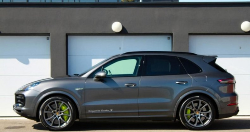 Porsche Cayenne TURBO S E-HYBRID | PANO PDLS+ CAMERA 360 VISION NOCTURNE ACC 2019 - photo n°2 Porsche Cayenne TURBO S E-HYBRID | PANO PDLS+ CAMERA 360 VISION NOCTURNE ACC  occasion à Sainte-Croix-en-Plaine - photo n°2